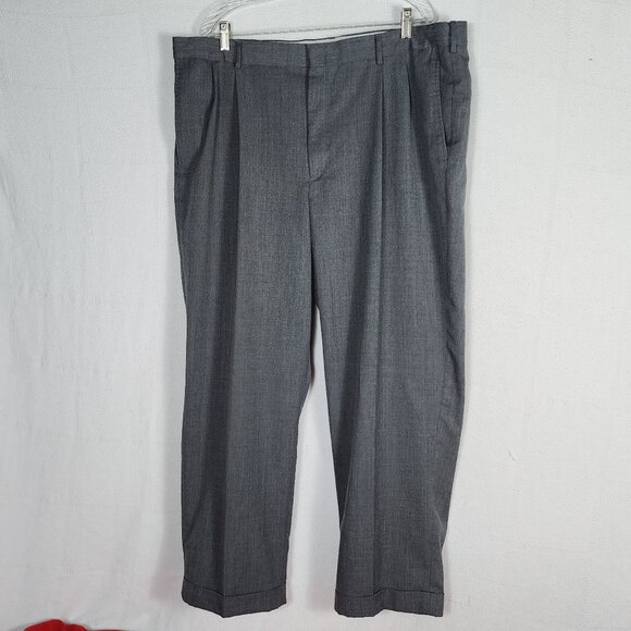 Haggar Quality Grey Pleated and Cuffed Poly Wool Dress Pants WPL386 Size 42x30 - Picture 1 of 16